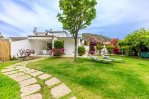 Villa Buganvillea near the beach Maracalagonis